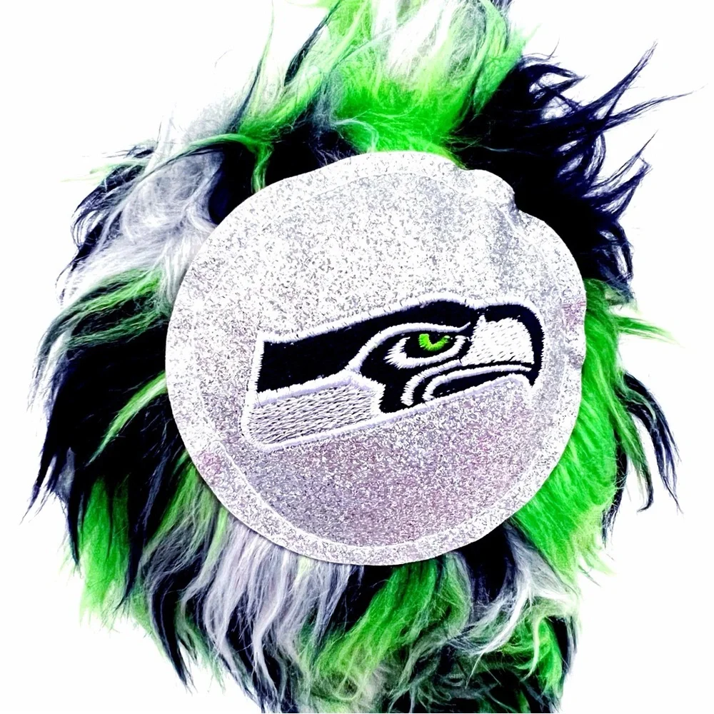 NWT Seattle Seahawks Ear Muffs NFL Women’s Winter Gear Fuzzy Green Blue Silver